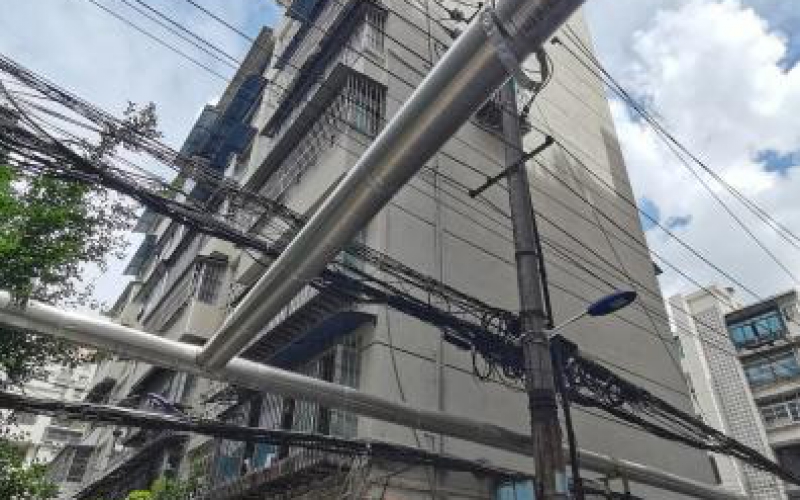 貴州省機(jī)關(guān)事務(wù)管理局國有資產(chǎn)管理服務(wù)中心貴陽市云巖區(qū)鹽務(wù)街138號(hào)合一府苑1層103號(hào)車庫招租